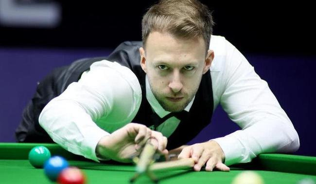 身着便装的 身着便装的