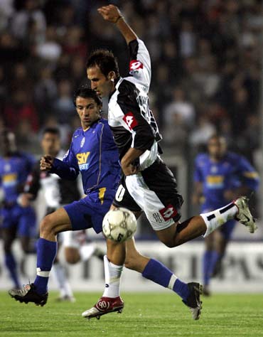 0大胜斯里 0大胜斯里